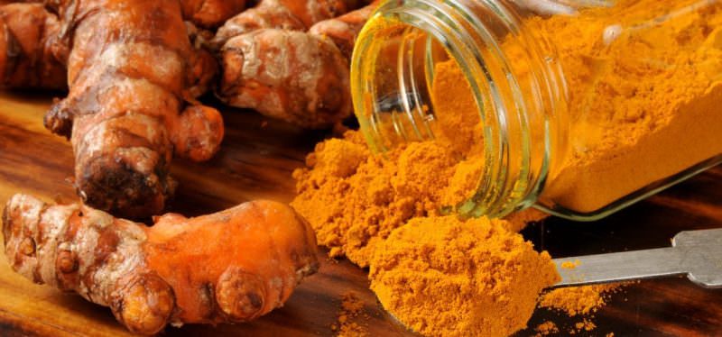 Как быстро и качественно почистить кожаную куртку в домашних условиях