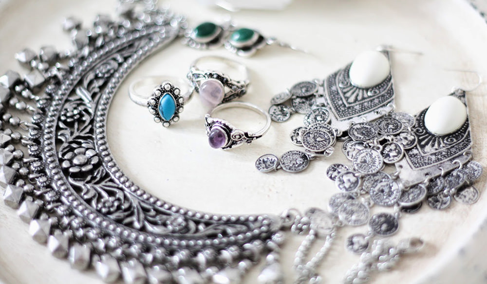 Как выбрать качественные серебряные украшения?