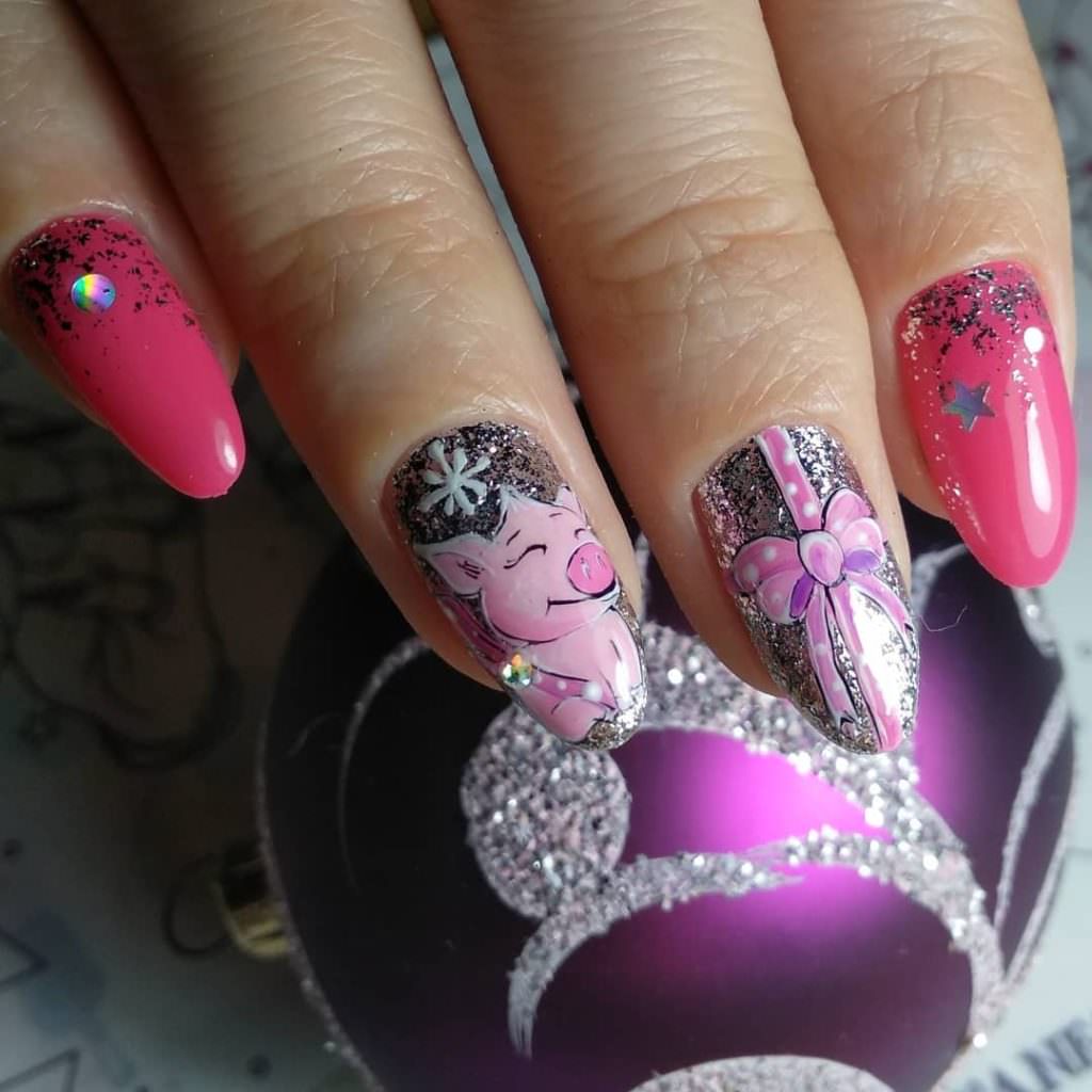 Маникюр с символом года