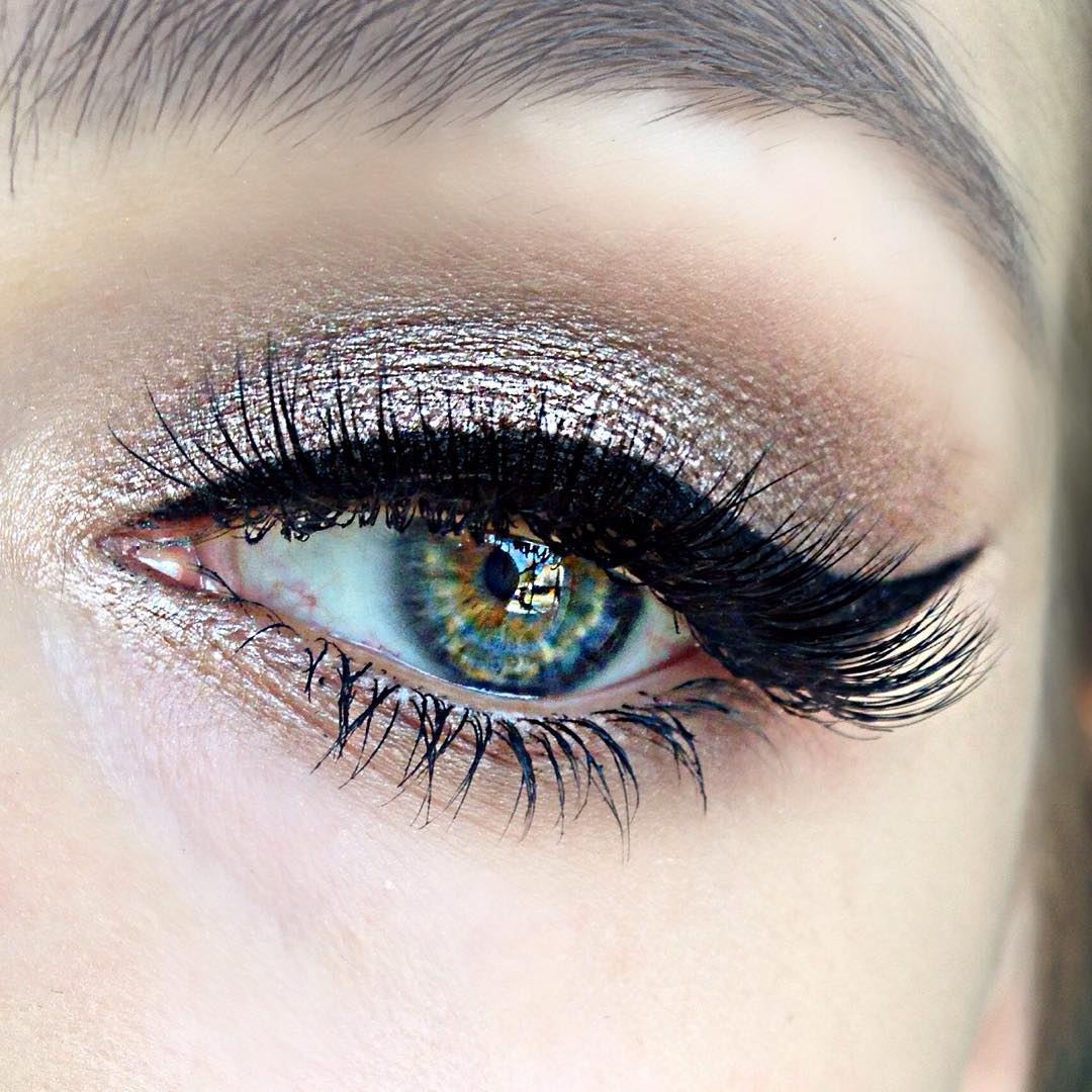 Коррекционный макияж глаз: исправляем недостатки внешности