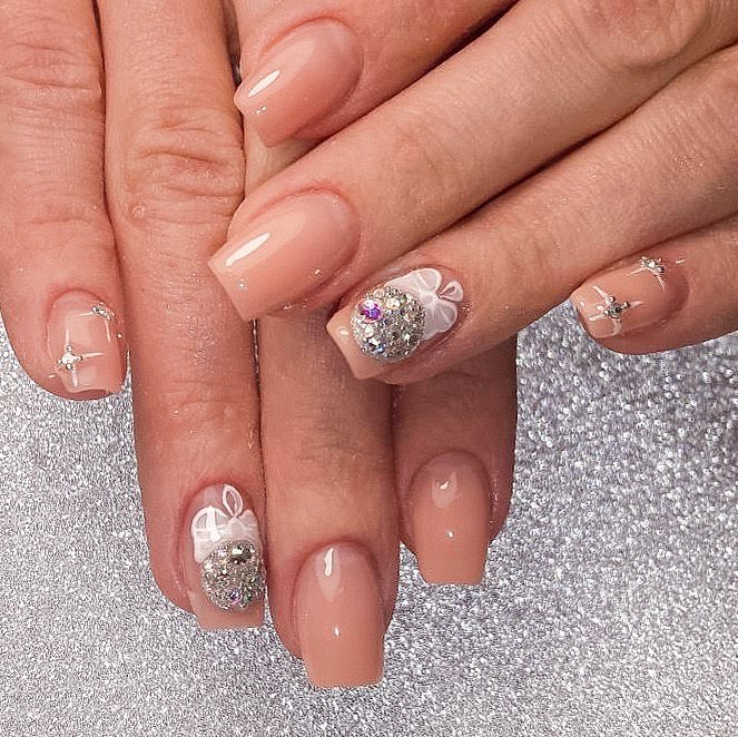 Идеи яркого новогоднего маникюра