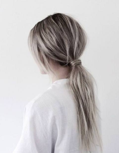 Седые волосы – то, что стоит попробовать в 2019-м