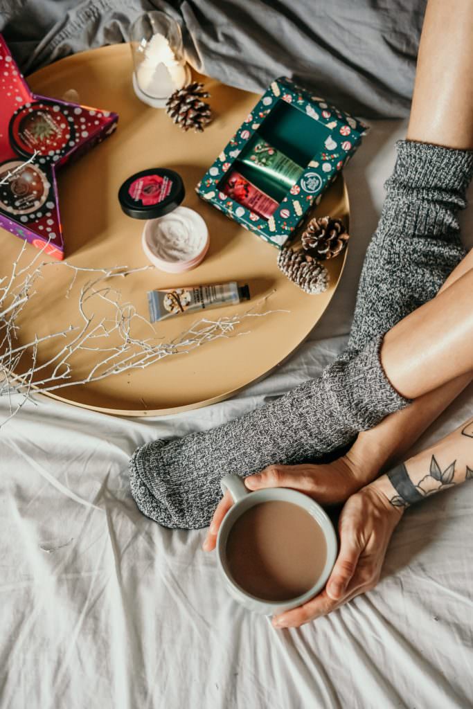 Почему стоит спать в носках