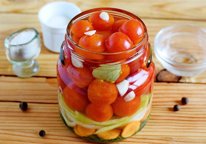 Витамины в банке: 5 рецептов простейших салатов на зиму