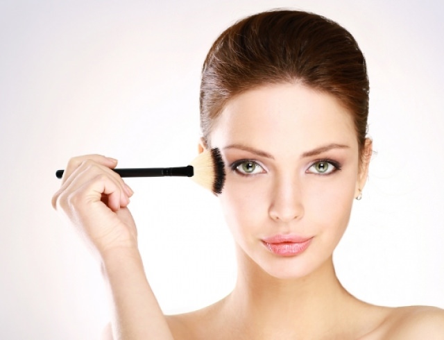 На низком старте, или 7 советов для утреннего макияжа