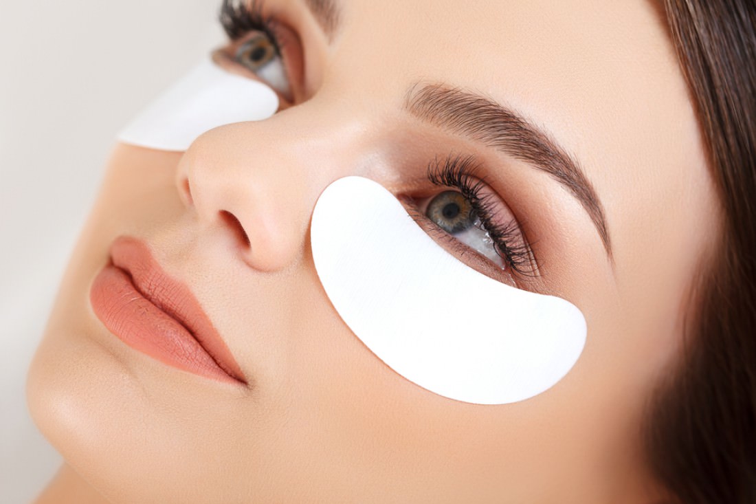 Распространенные мифы и факты о наращивании ресниц