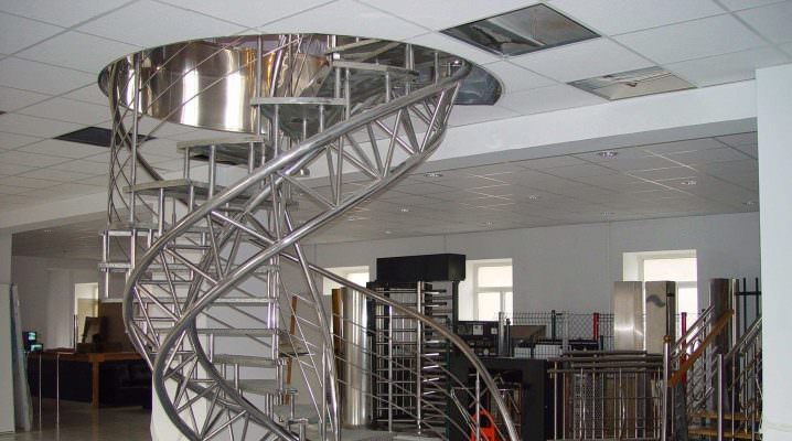 Алюминиевые перила и их конструктивные особенности