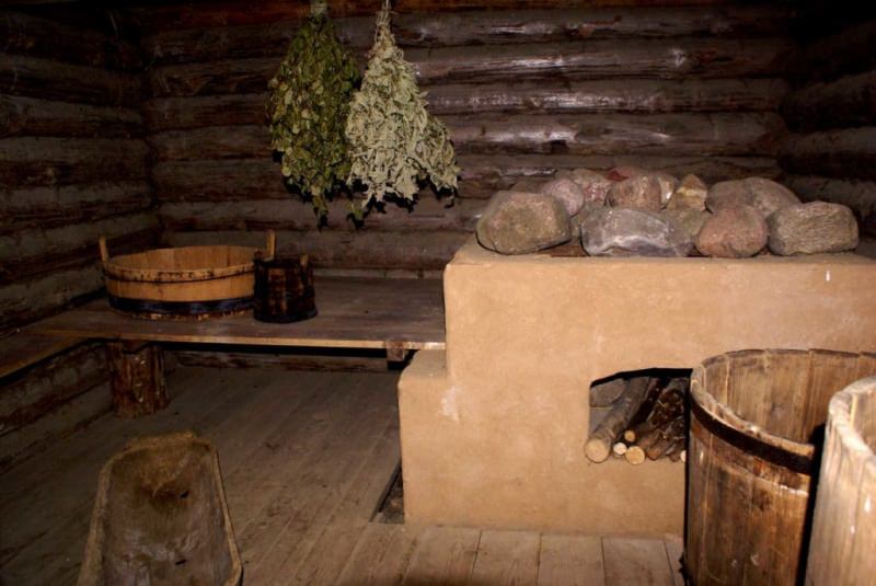 Баня по-черному: особенности, характеристики, монтаж печи – всё о банях