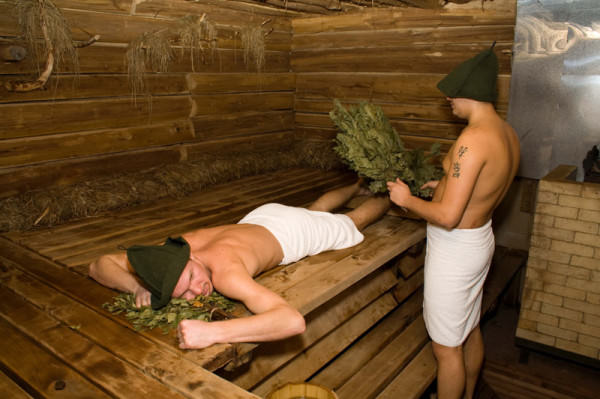 Баня после родов естественным путем, кесарева сечения и в период лактации – всё о банях