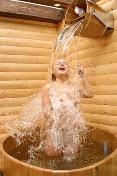 Баня при варикозе: можно ли посещать сауну?