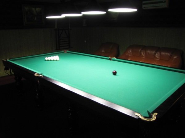 Баня с бильярдом: совместим приятное с полезным – всё о банях