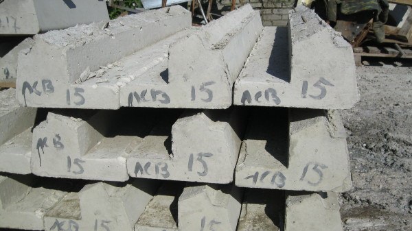 Бетонные и железобетонные ступени в обустройстве строений различного типа