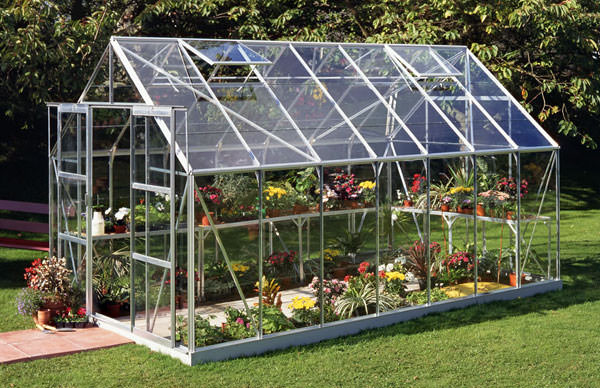 Чем хороши теплицы из стекла и алюминия