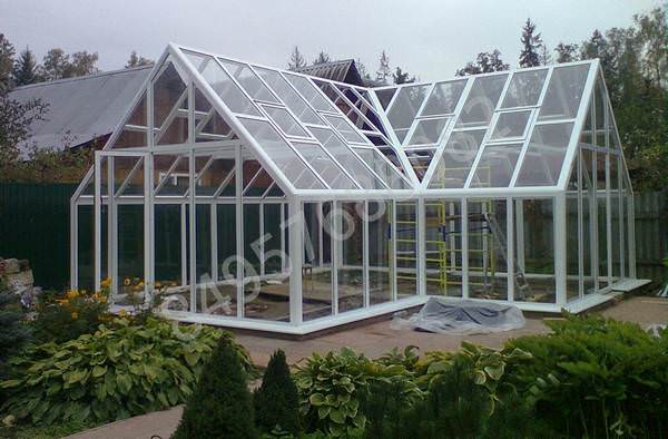 Чем примечательны английские теплицы