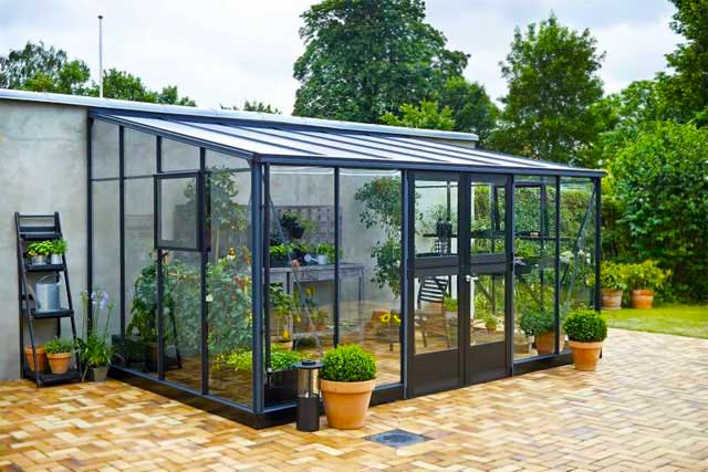 Что представляют собой односкатные теплицы?