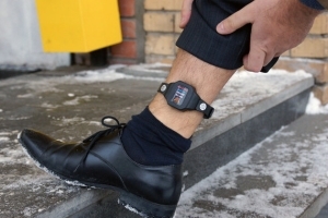 Что такое домашний арест, как мера пресечения: что можно, что нельзя, как работает браслет, условия