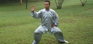 Цигун от Ли Холдена: утренняя зарядка и вечерний комплекс для укрепления сосудов, развития силы и энергии