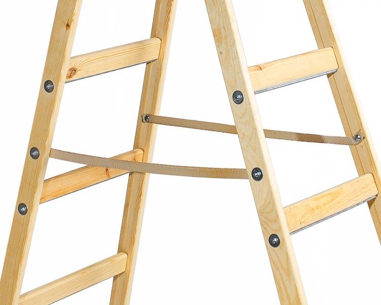 Деревянная стремянка: что нужно знать перед покупкой