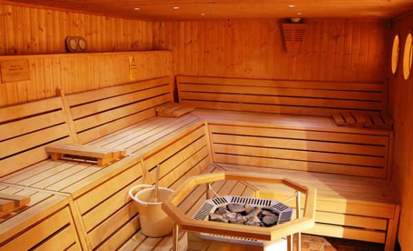 Допустимая температура в сауне и правила её безопасного посещения – всё о банях