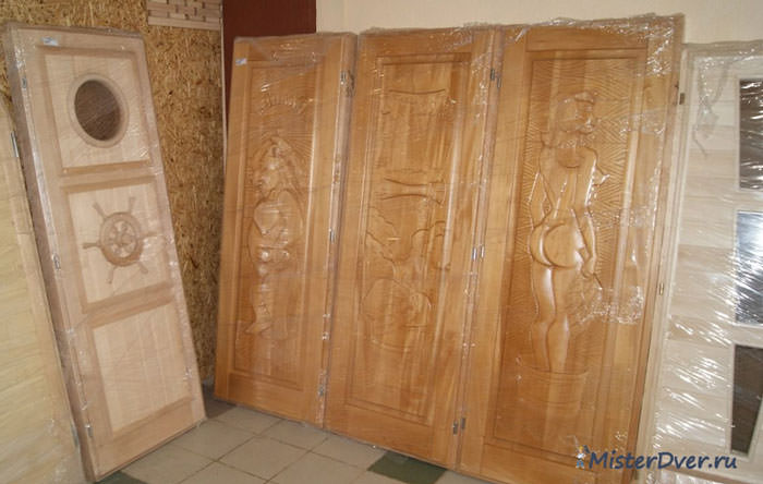 Двери для бани деревянные: сосна, абаш, кедр, дуб, выбор дверей из дерева – всё о банях