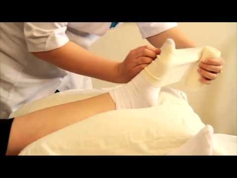 Эластичный бинт при варикозе: правила использования, виды (компрессионные, лаума, интекс), бинты после операции