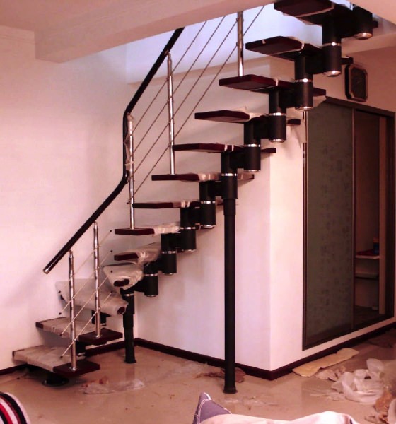 Элементы лестниц из дерева, их особенности и назначение