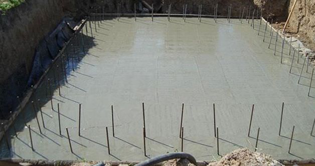 Фундамент своими руками под дом с подвалом: технология стройки