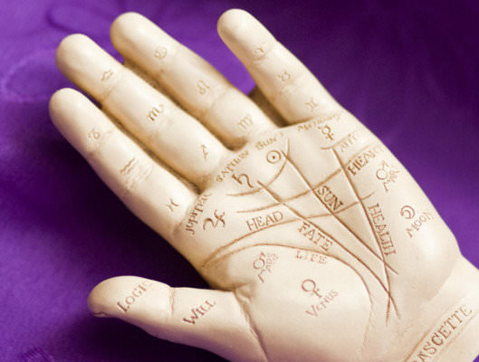 Гадание по руке: как узнать свою судьбу с помощью хиромантии