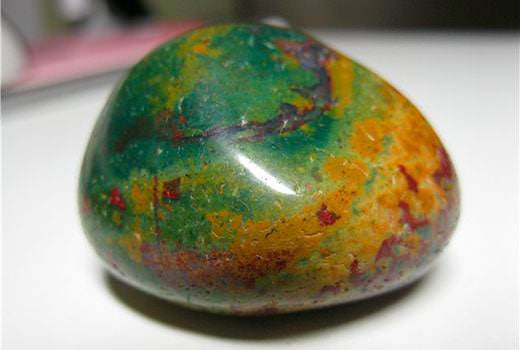 Гелиотроп — магический камень с разноцветными вкраплениями: все свойства