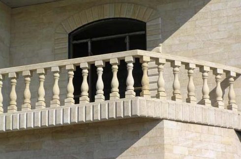 Гранитные балясины — преимущества натурального камня