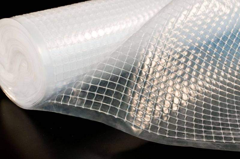 Характеристика и преимущества армирующей пленки для теплиц и парников