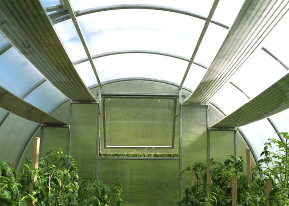 Инфракрасные обогреватели для теплицы: правила выбора и эксплуатации