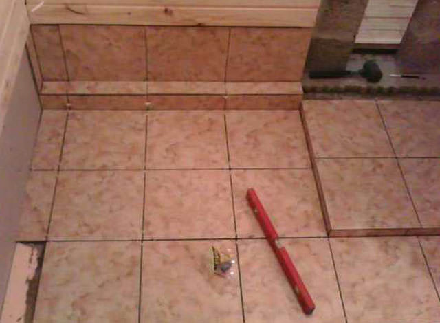 Кафель для бани на пол: плитка из змеевика, нескользящий керамогранит, какую керамическую плитку положить в парной, фото и видео – всё о банях