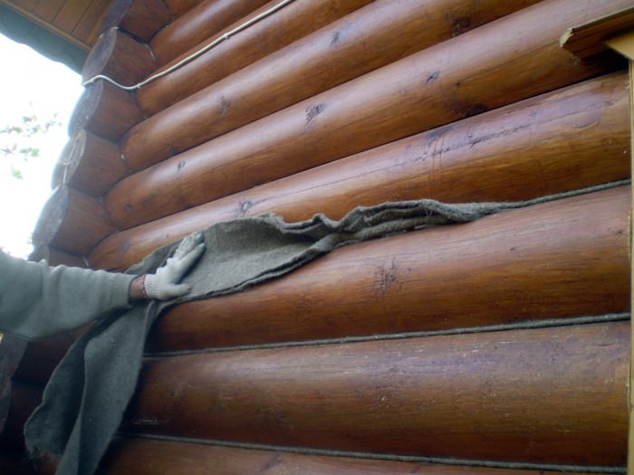 Как конопатить сруб – мхом, паклей, лентой и герметиками – всё о банях