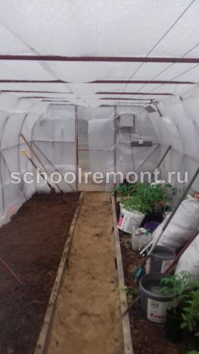 Как можно утеплить теплицу из поликарбоната?