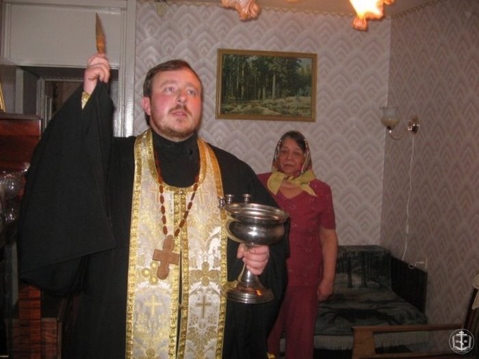 Как освятить квартиру самостоятельно и что для этого нужно