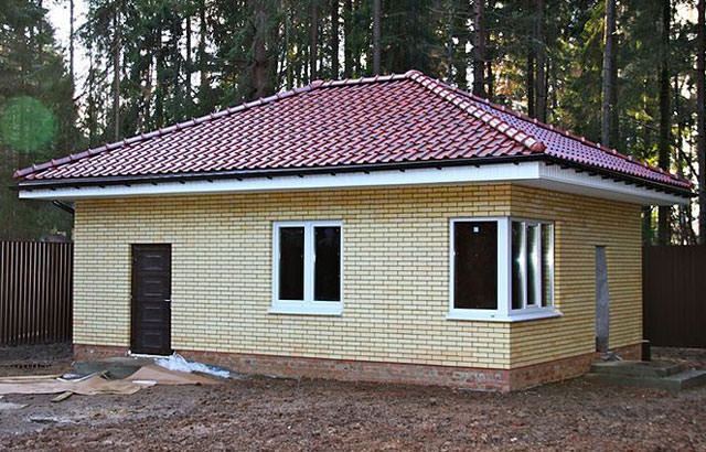 Как построить баню из кирпича своими руками: пошаговая инструкция, строим кирпичную баню, фундамент и кровля – всё о банях