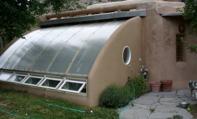 Как построить солнечный вегетарий своими руками?