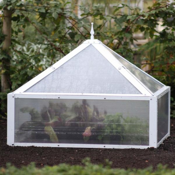 Как построить тепличные пирамиды на огороде своими руками