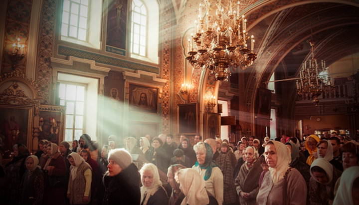 Как правильно молиться дома, чтобы Бог услышал — простые советы, время, отличие церковной и домашней молитвы