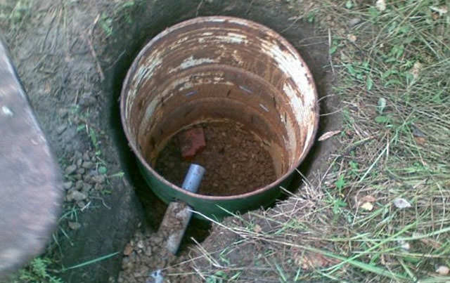 Как правильно сделать слив воды из бани: куда уходит вода, водоотвод, сток, как сделать слив в бочку на даче, фото и видео – всё о банях