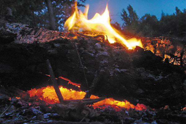 Как разжечь костер: виды костров и их предназначение, правила разведения