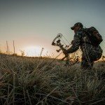 Как сделать лук для стрельбы: стрелы своими руками, из какого дерева, самодельный, мини, тетеву, охотничий, мощный