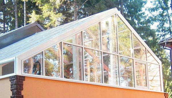 Как сделать теплицу на крыше гаража или дома