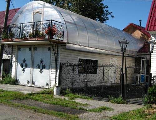 Как сделать теплицу на крыше гаража или дома