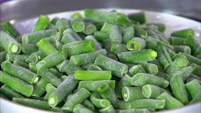 Как сохранить базилик на зиму с наименьшими потерями аромата: 3 способа