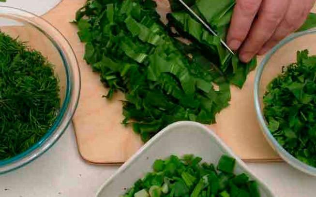 Как сохранить базилик на зиму с наименьшими потерями аромата: 3 способа