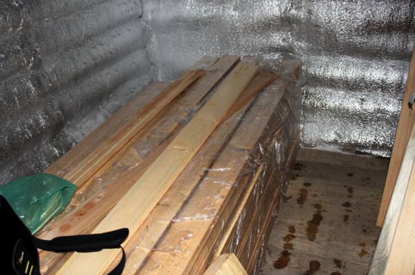 Как утеплить баню изнутри: материалы и монтаж – всё о банях