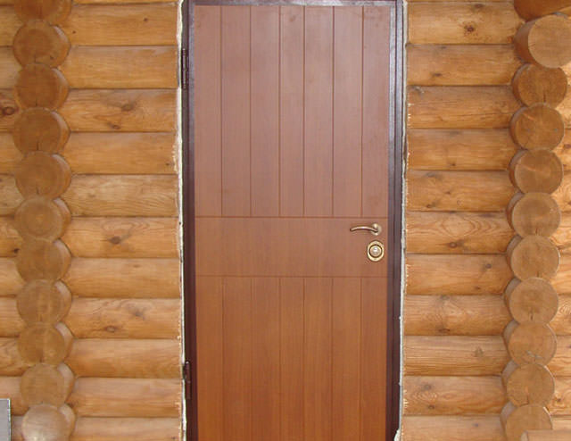 Как утеплить дверь в баню: энергофлекс, утепленная рама и тепловая штора – всё о банях