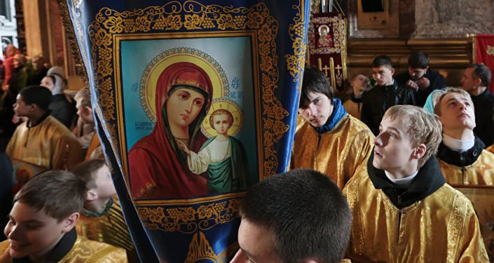 Какие молитвы читать в Великий пост дома?